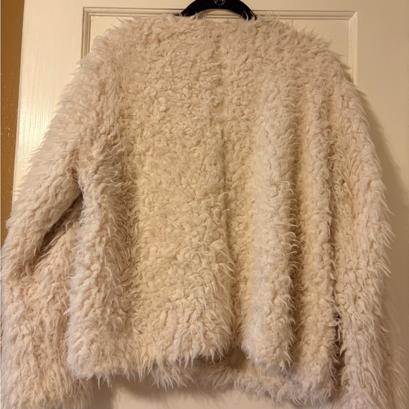 Candies Cream Faux Fur Jacket zipper front size L/XL pockets - Picture 2 of 6